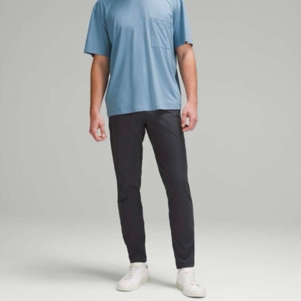 Lululemon Men’s ABC Slim-Fit Trousers Warpstreme in Obsidian Gray, Size 34x30